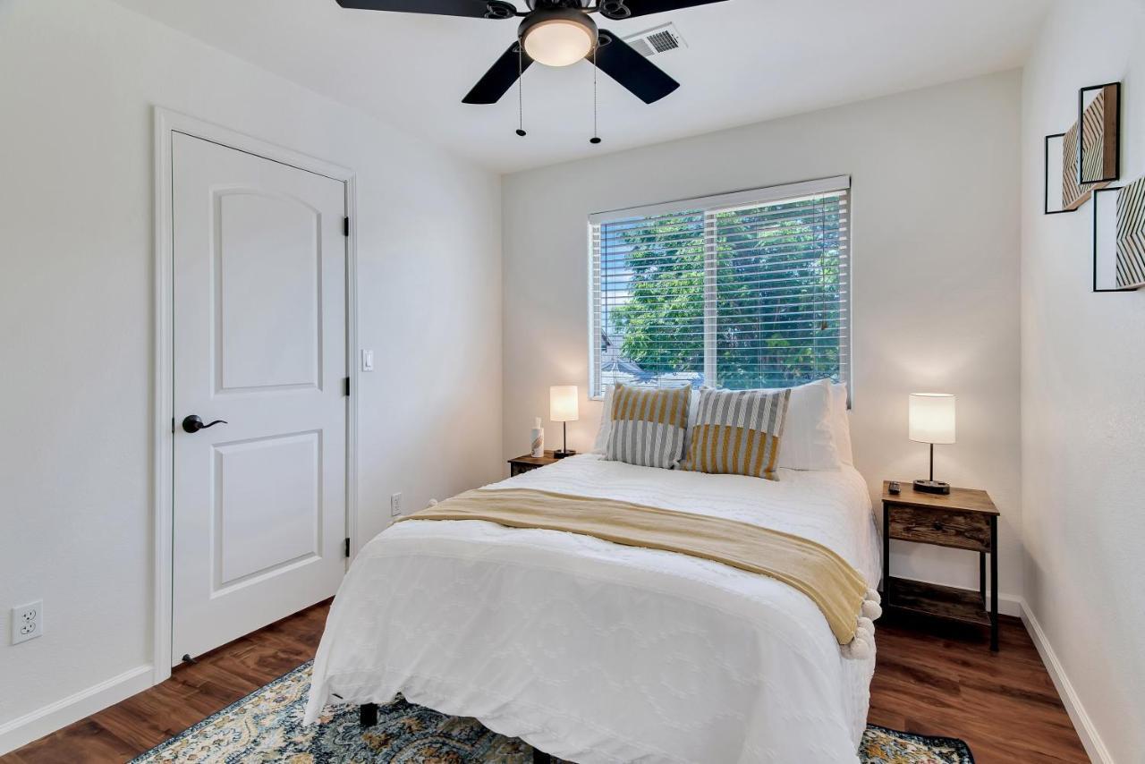 Villa Downtown Paso: Sip N Sleepz 3 Bed/2.5 Bath à Paso Robles Extérieur photo