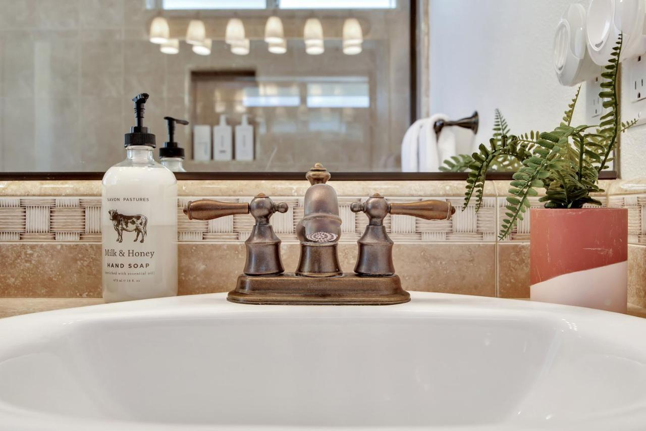 Villa Downtown Paso: Sip N Sleepz 3 Bed/2.5 Bath à Paso Robles Extérieur photo