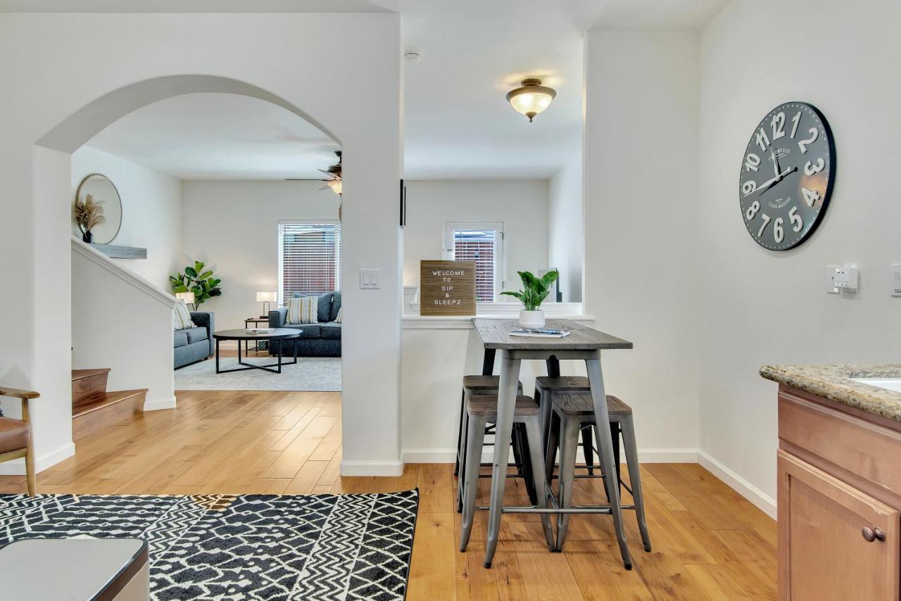 Villa Downtown Paso: Sip N Sleepz 3 Bed/2.5 Bath à Paso Robles Extérieur photo