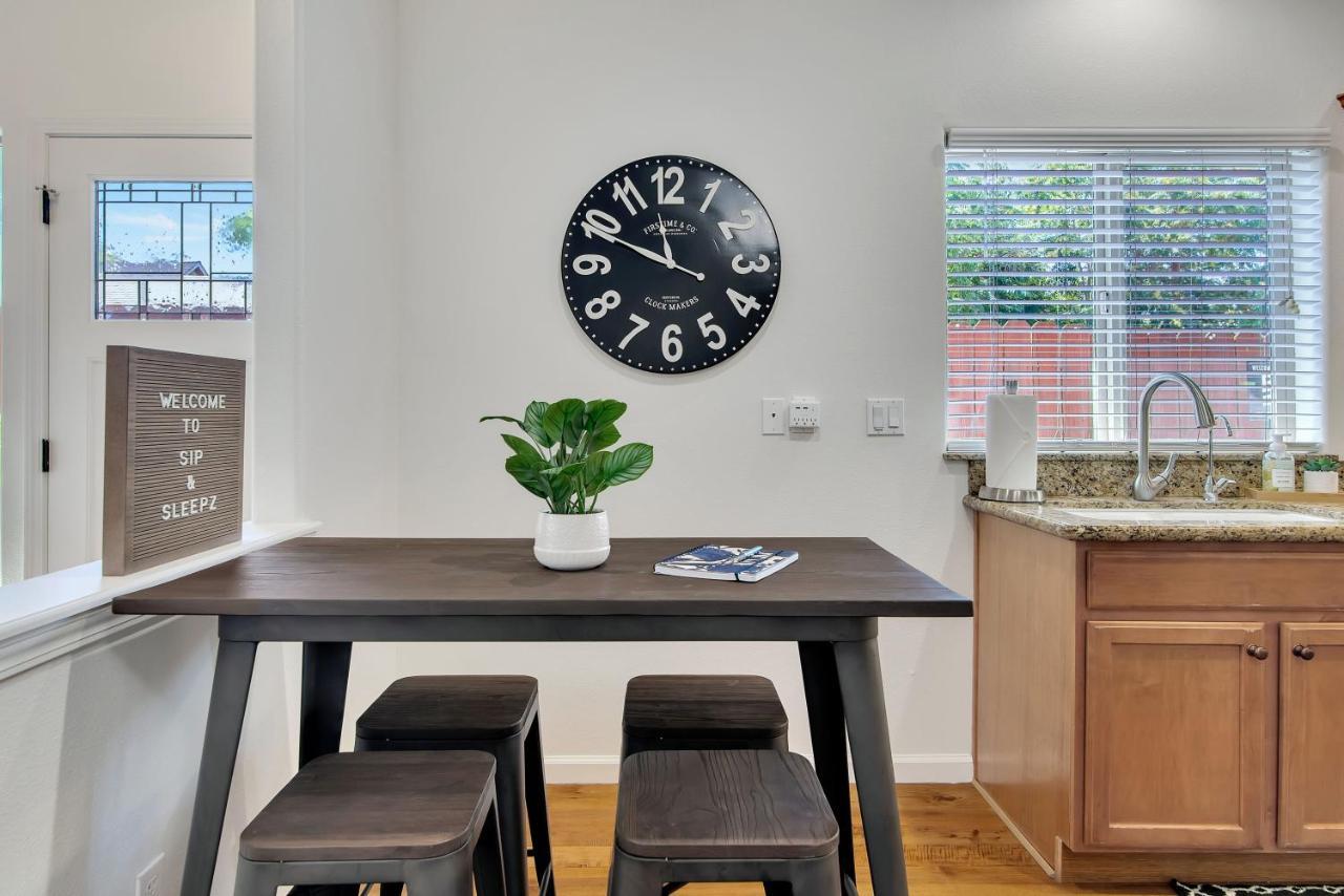 Villa Downtown Paso: Sip N Sleepz 3 Bed/2.5 Bath à Paso Robles Extérieur photo