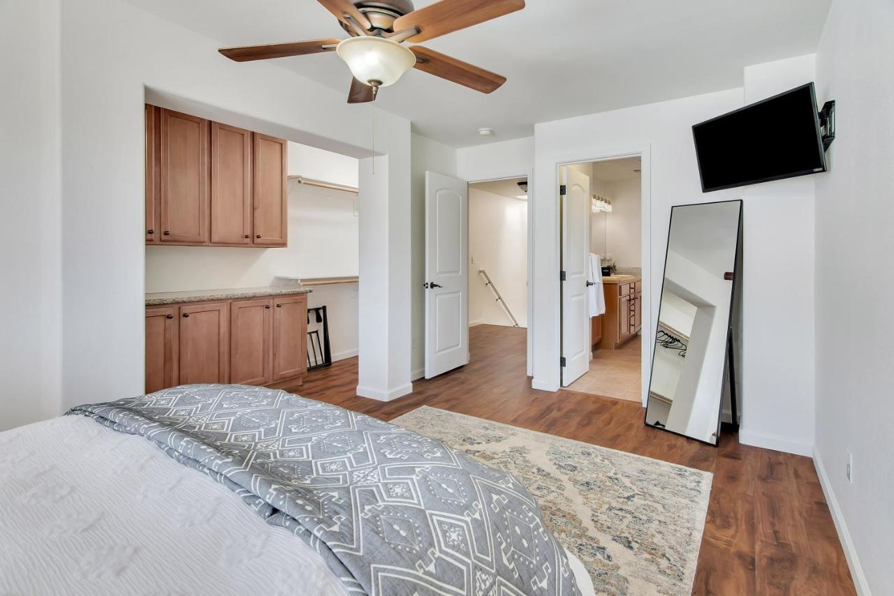 Villa Downtown Paso: Sip N Sleepz 3 Bed/2.5 Bath à Paso Robles Extérieur photo