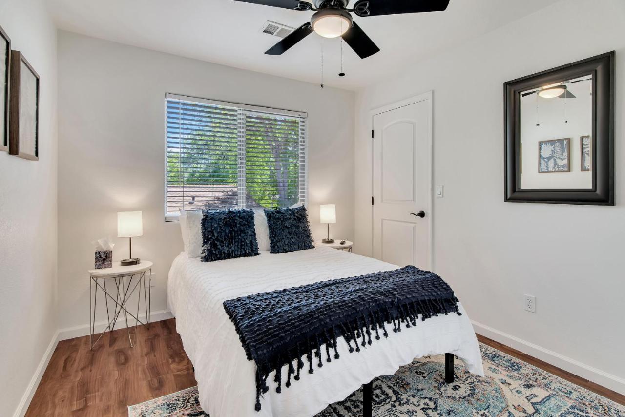 Villa Downtown Paso: Sip N Sleepz 3 Bed/2.5 Bath à Paso Robles Extérieur photo